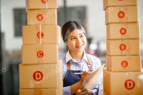 Preview: SME entrepreneur Small business entrepreneurs Online selling ideas,Happy Young Asian business owner