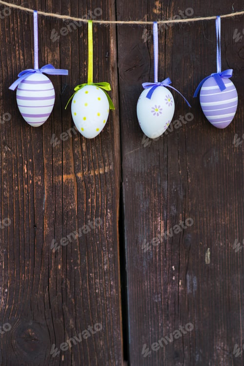 Preview: Easter eggs