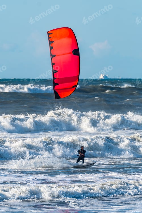 Preview: Kite Surfer