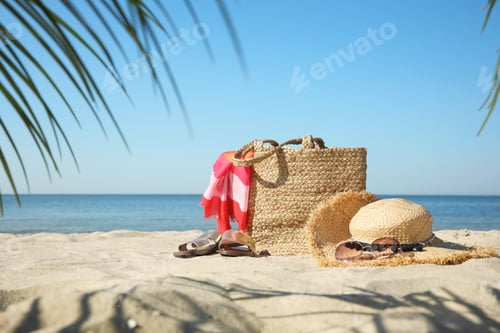 Preview: Stylish beach accessories on sandy sea shore