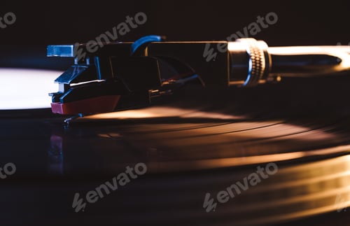 Preview: Classic vinyl record, turntable spin, analog sound, music. Vintage aesthetics.