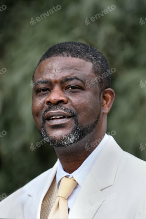 Preview: Portrait of a african man