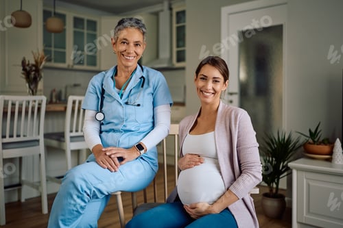 Preview: Smiling Woman with Healthcare Provider in Home Setting