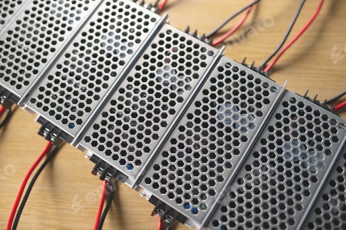 Preview: Top view of the metal mesh power supply