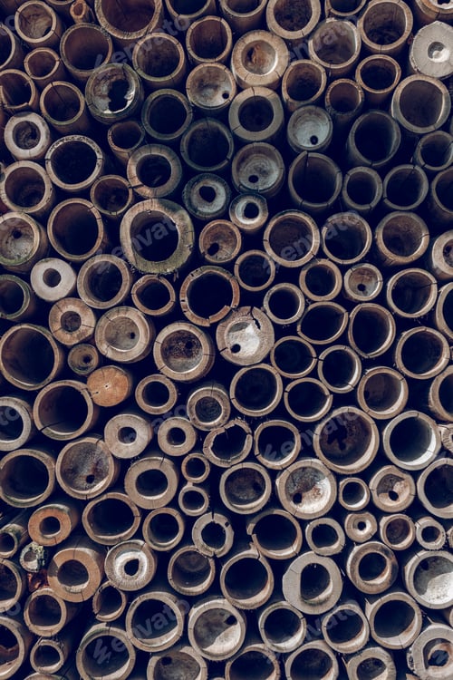 Visualização: Textura de tubos de bambu amontoados dobrados em fileiras