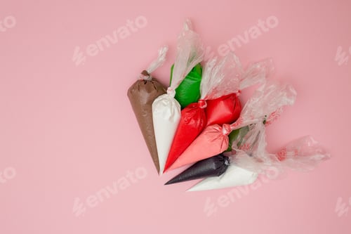 Preview: Cake decorating tools.