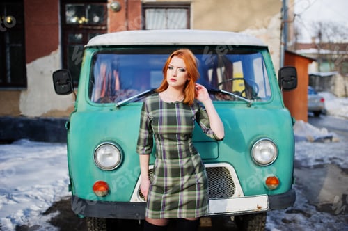 Preview: Young red haired girl lady