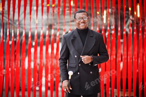 Preview: Stylish african american gentleman