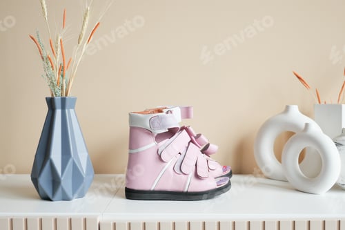 Preview: cerebral palsy legs orthosis shoes on table