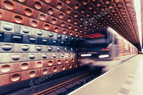 Preview: Subway underground train coming to platform
