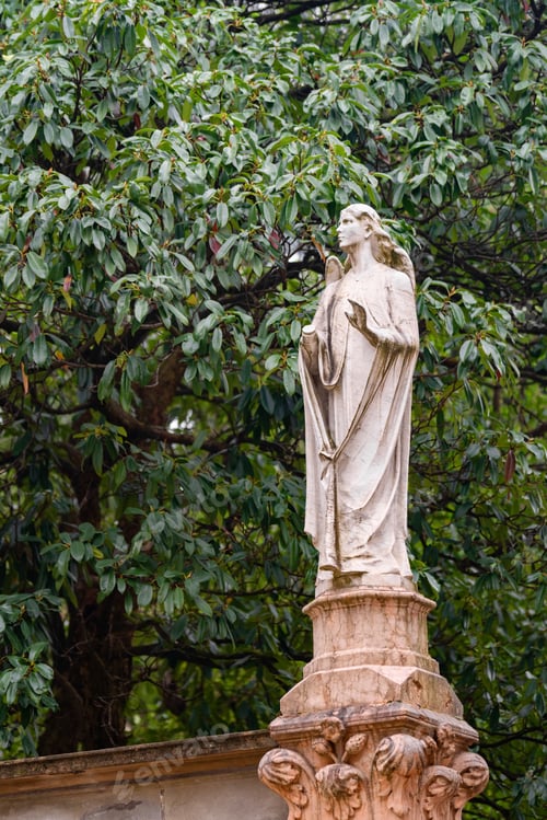 Preview: marble statue of angel in garden