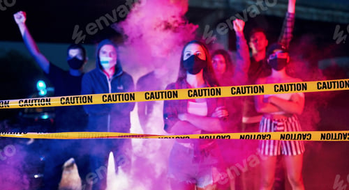Preview: Group of protesting young people that standing together