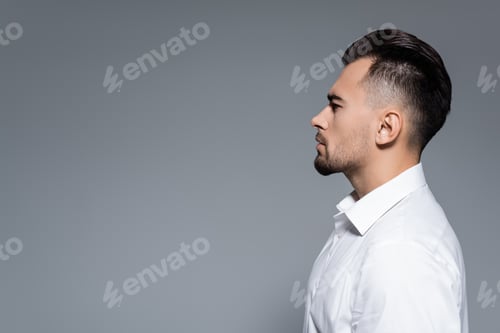 Preview: side view of bearded businessman in white shirt isolated on grey