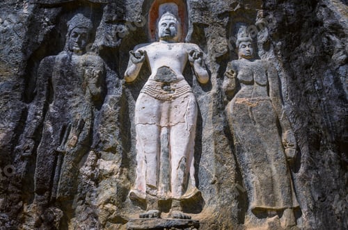 Preview: Statue on Sri Lanka