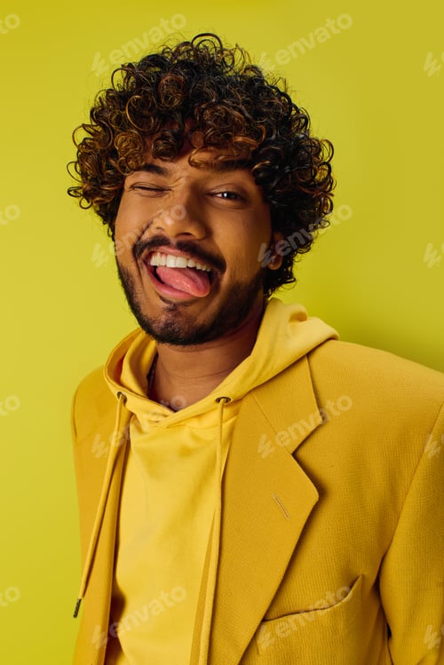 Preview: Golden Jacket Adorned Curly Mane