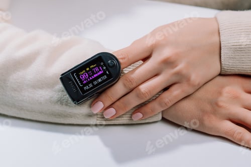 Preview: Measuring amount of oxygen in blood with pulse oximeter. Saturation and pulse checking at home, fast