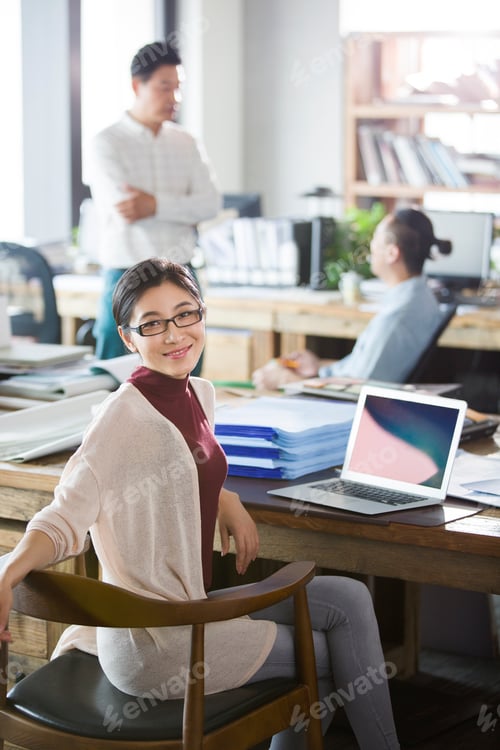 Preview: Portrait of female architect in the office