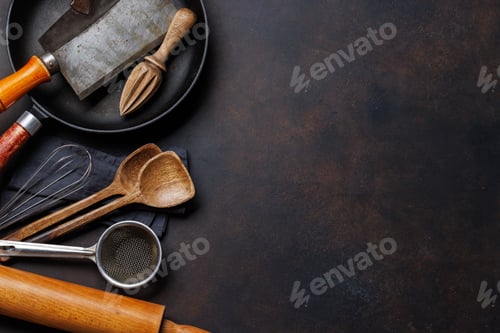 Preview: Culinary essentials: Diverse cooking utensils
