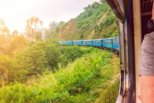 Preview: Train in the highlands of Sri Lanka