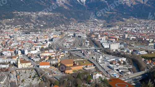 Preview: Areal view of the city of Innsbruck.