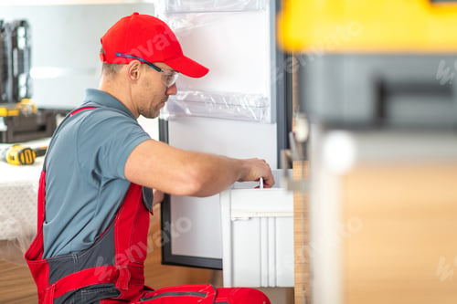 Preview: RV Center Technician Replacing Broken Motorhome Refrigerator