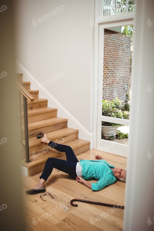 Preview: Senior woman fallen down from stairs
