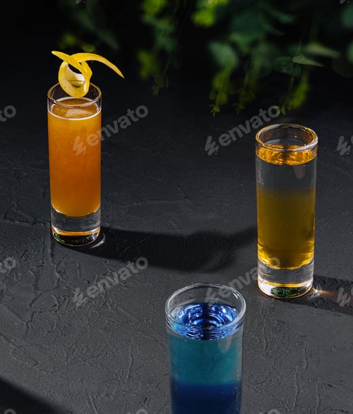 Preview: Multicolored shots on dark stone