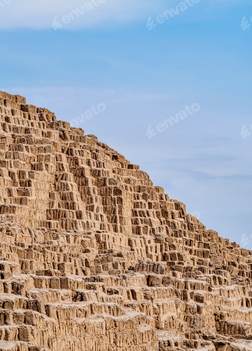 Preview: Huaca Pucllana in Lima, Peru