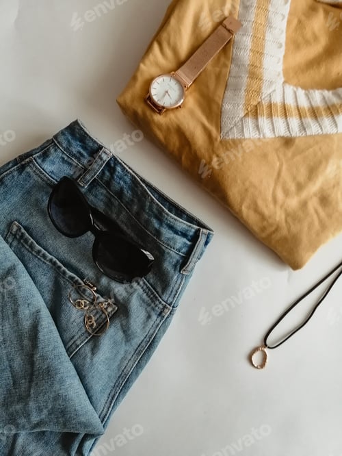 Preview: Trendy fashion female flat lay