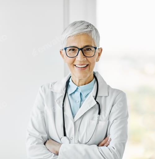 Preview: Senior doctors working in a hospital