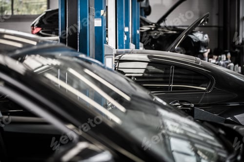 Preview: Cars in Auto Service Center