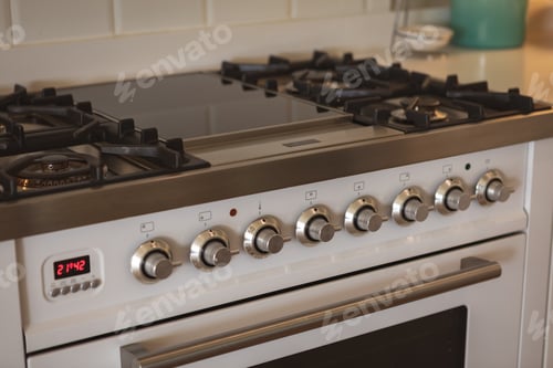 Preview: Gas stove in the kitchen