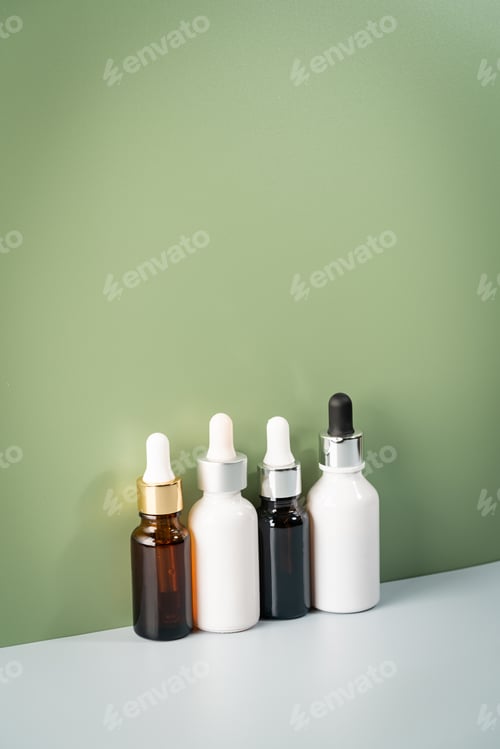 Preview: Bottle with oil or serum