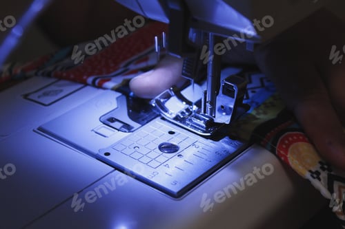 Preview: Stitching in automatic sewing machine