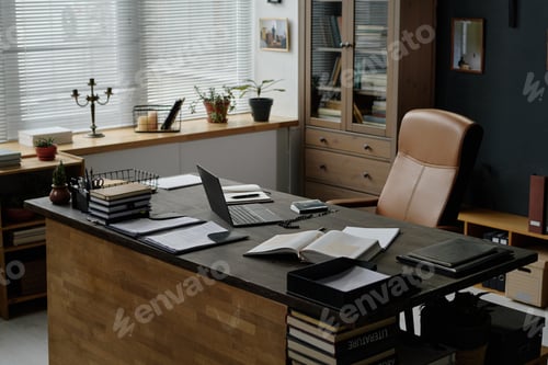 Preview: Wooden Desk with Laptop and Bible on Top