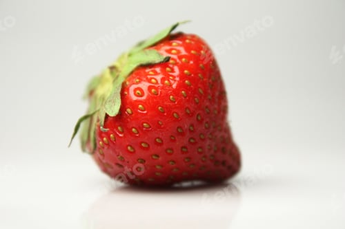 Preview: Fresh strawberry