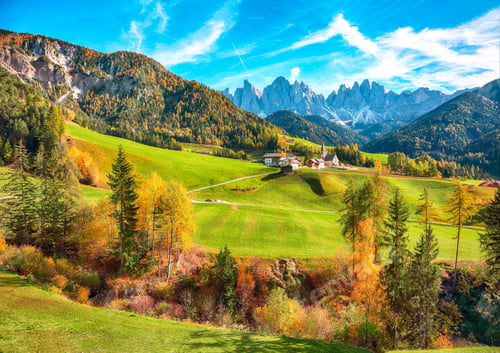 Preview: Colorful autumn scene of magnificent Santa Maddalena village in Dolomites