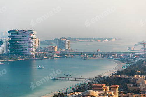Preview: Time lapse of the bay near The Palm Jumeirah in Dubai