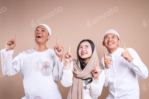 Preview: Muslim Friends Looking and Pointing Up