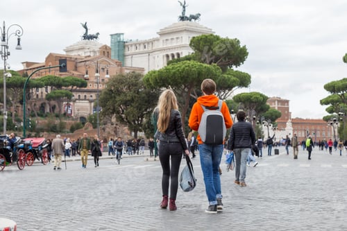 Preview: tourists walk in the center of Rome, Italy