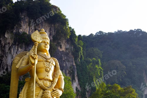 Preview: The Arulmigu Murugan statue in Batu Caves, Malaysia