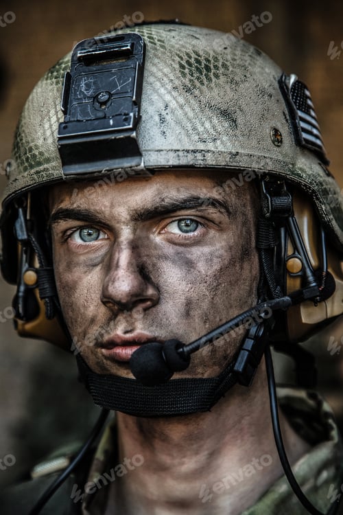 Preview: Bright eyes of young soldier
