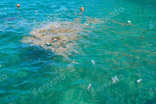 Preview: Garbage sailing ashore in one day plastic bottle packages, shores of sea resort town