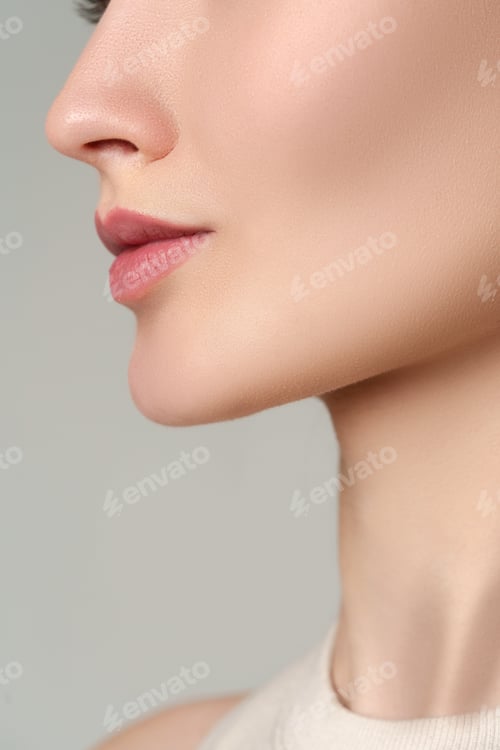 Preview: Close up of pink natural female lips