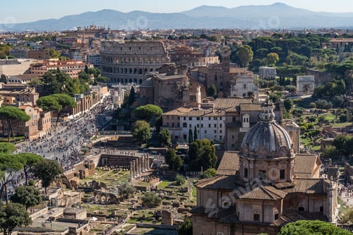 Preview: Picturesque view of the beautiful Rome cityscape in Italy