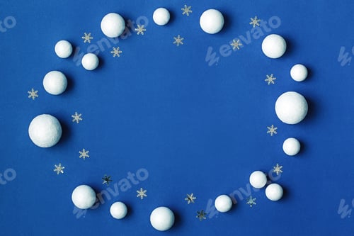 Preview: Christmas frame with white and silver decorations