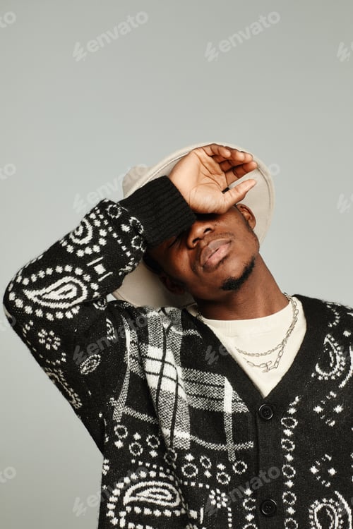 Vista previa: Male Black Fashion Model