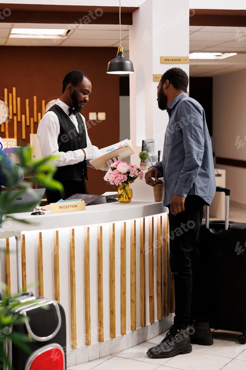 Preview: Front desk agent check room availability