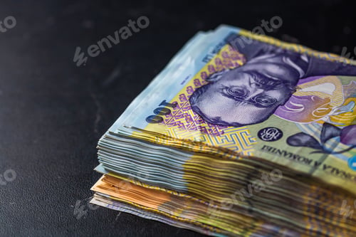 Preview: Closeup of a stack of 100 LEI banknotes - world money, inflation and economy concept