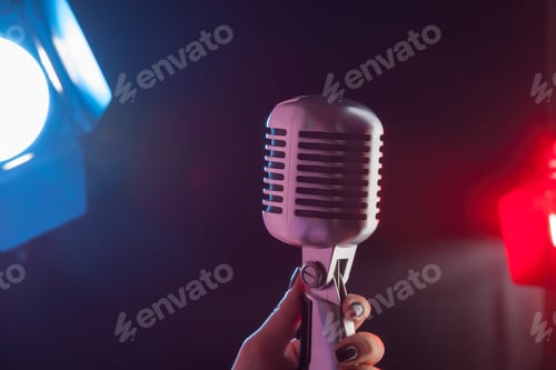 Preview: audio microphone retro style